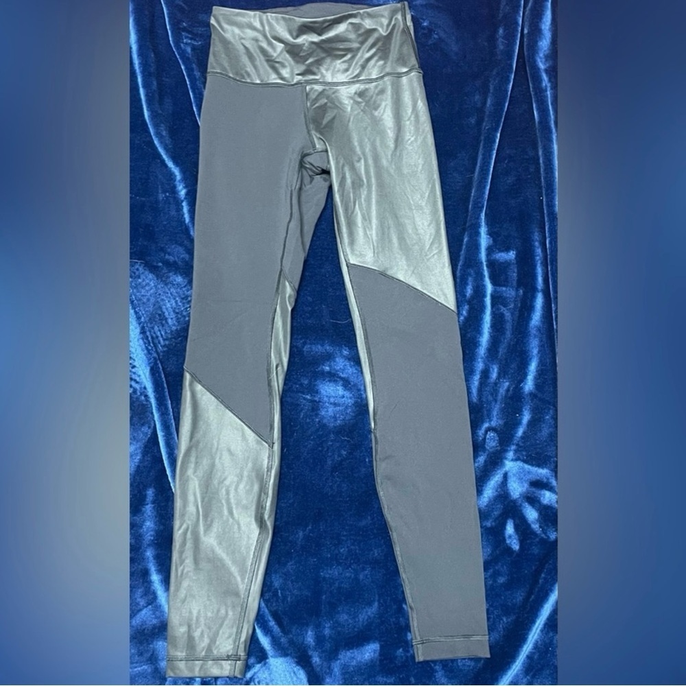 Lululemon Athletica Wunder Under Black Leggings. Size 4